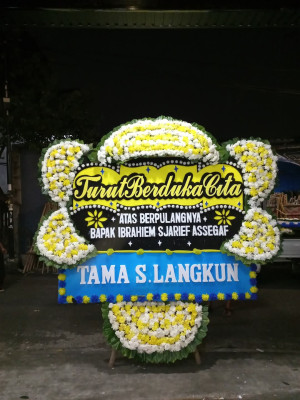 Papan Bunga Duka di Hargotirto